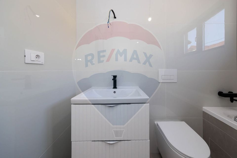 4 room House / Villa for sale