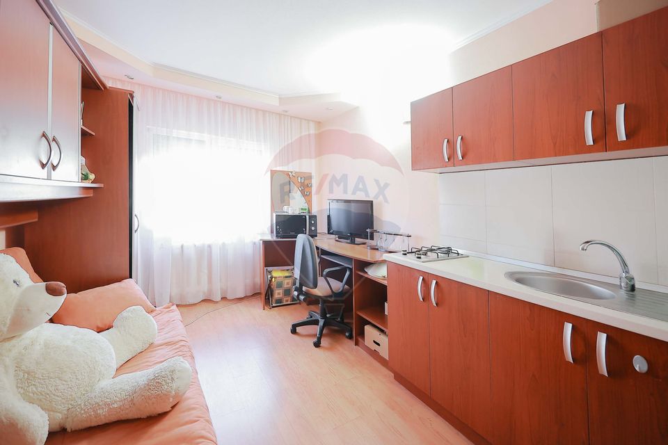 3 room Apartment for sale, Decebal area