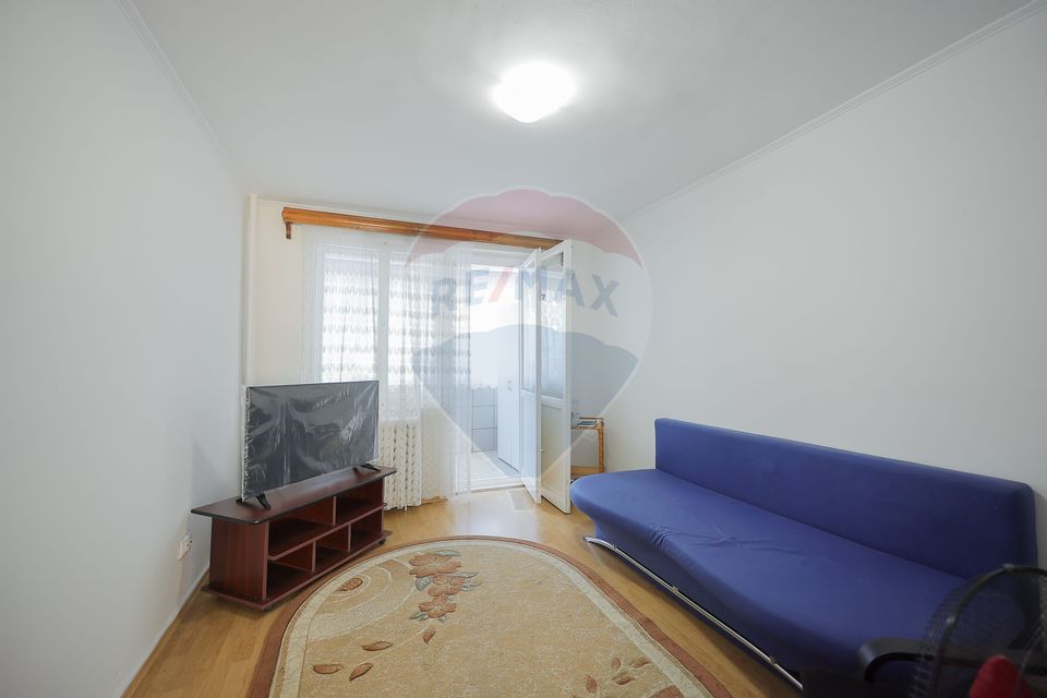 Apartament cu 3 camere, De Vânzare, tip U, etaj 1, Rogerius