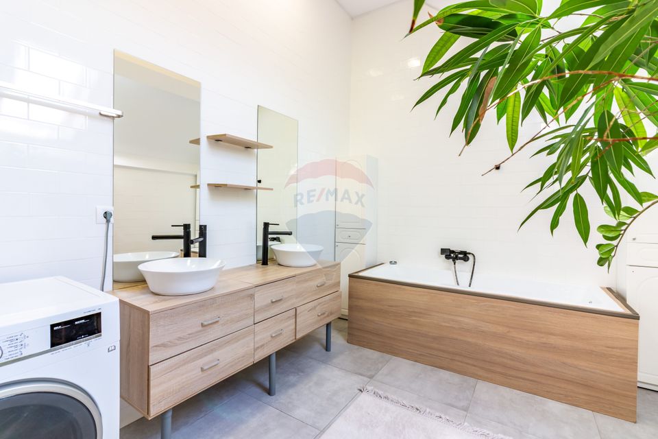 House / Villa with 5 rooms for sale, Laguna Albastra, str. Farms