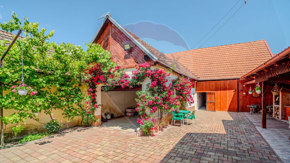 5 room House / Villa for sale