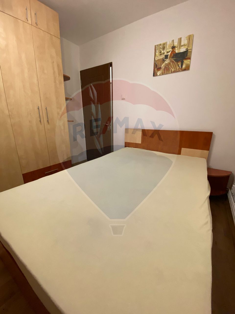 Apartament cu 4 camere de închiriat - 80 mp utili, Tractorul