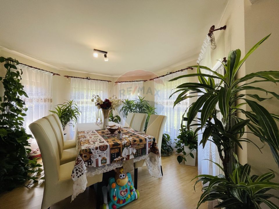 6 room House / Villa for sale