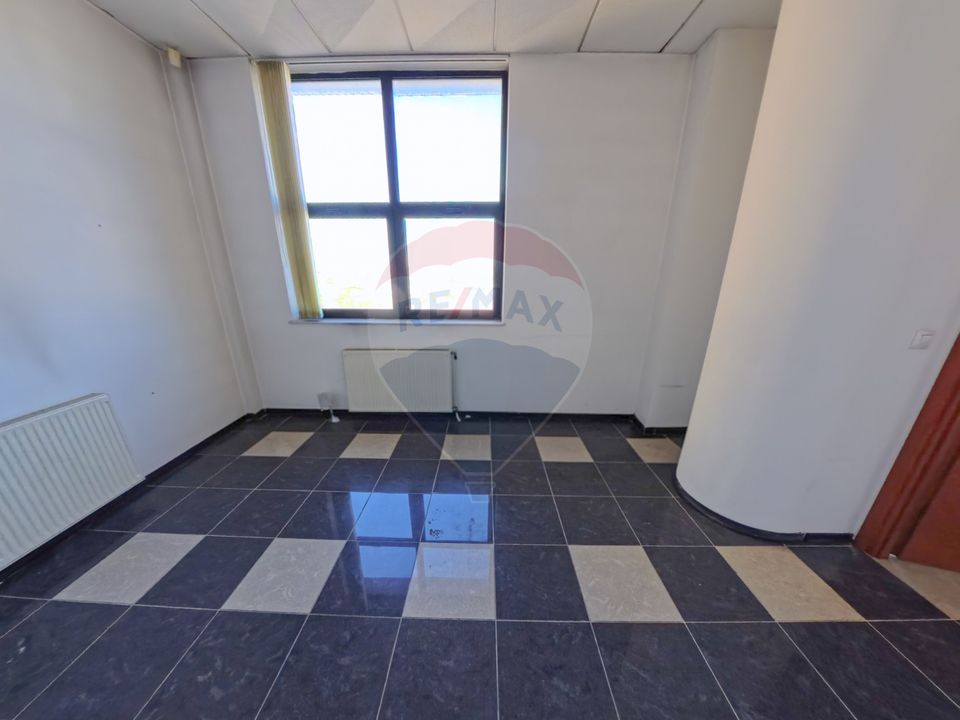 18sq.m Office Space for rent, Ultracentral area