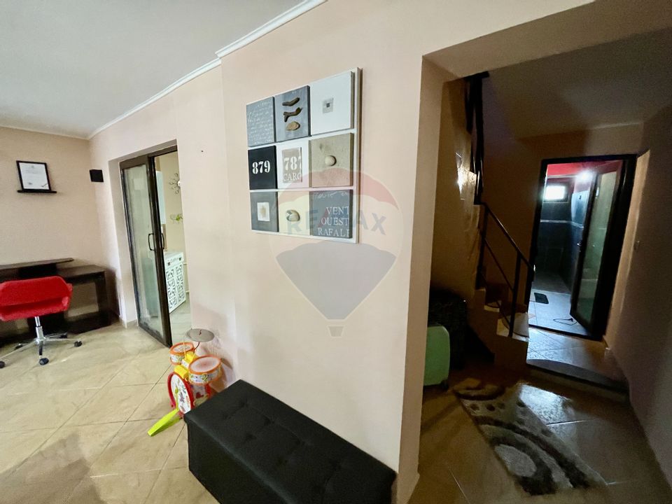 4 room House / Villa for sale