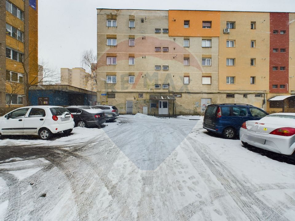 REZERVAT | Apartament cu 2 camere | Decomandat | Zona Astra | E-V |