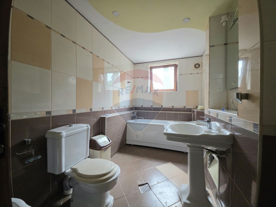 De vânzare proprietate unicat în Sascut - Bacău