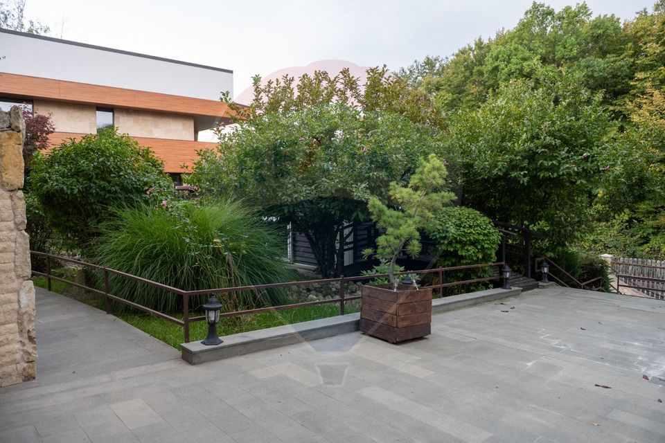 7 room House / Villa for sale, Faget area