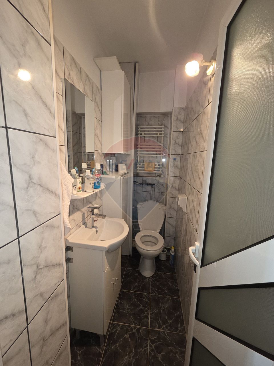 Apartament cu 3 camere etajul 1, Campineanca