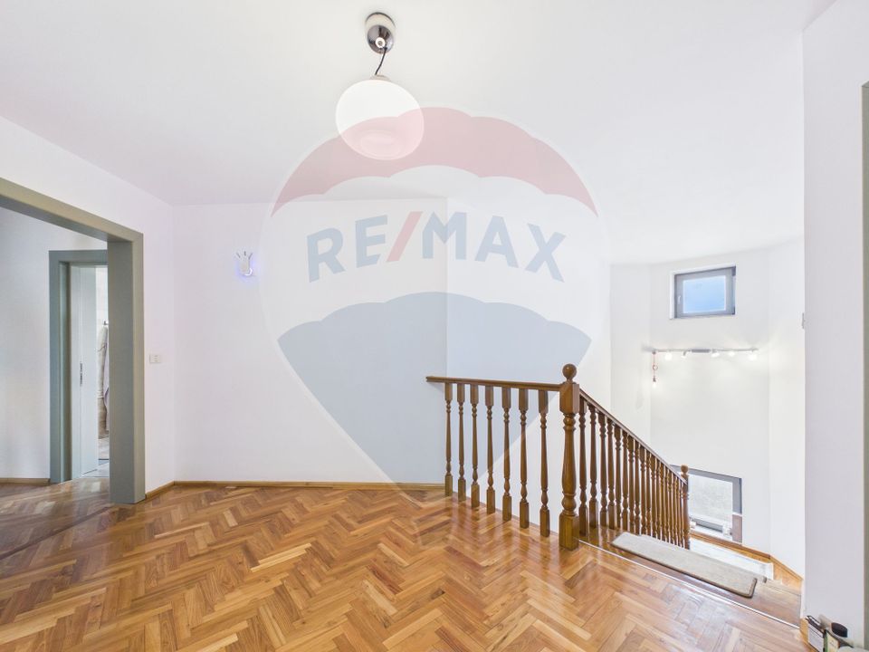 7 room House / Villa for sale