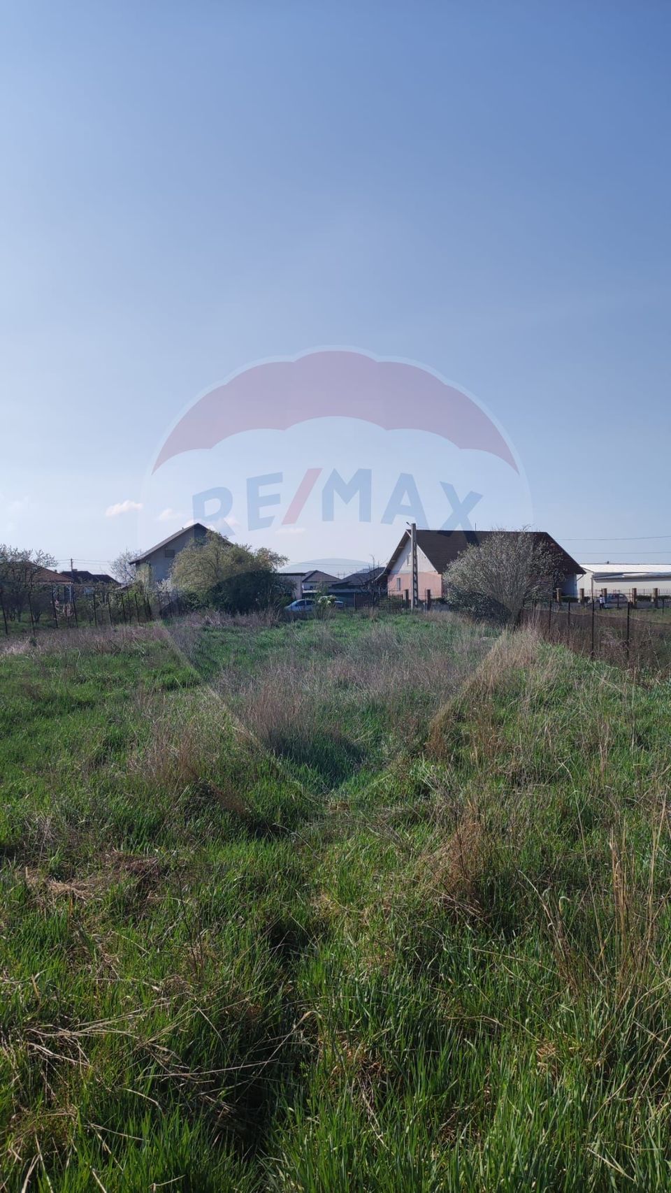 Casă 5 camere 2324 mp teren de vânzare Fughiu-Osorhei 12 km de Oradea