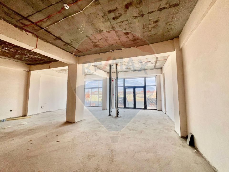 75.4sq.m Commercial Space for sale, Universitatii area