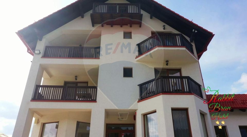 15 room Hotel / Pension for sale