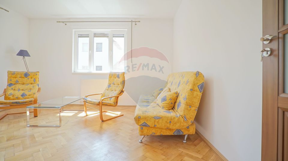 Apartament in casa parter zona Aurel Vlaicu