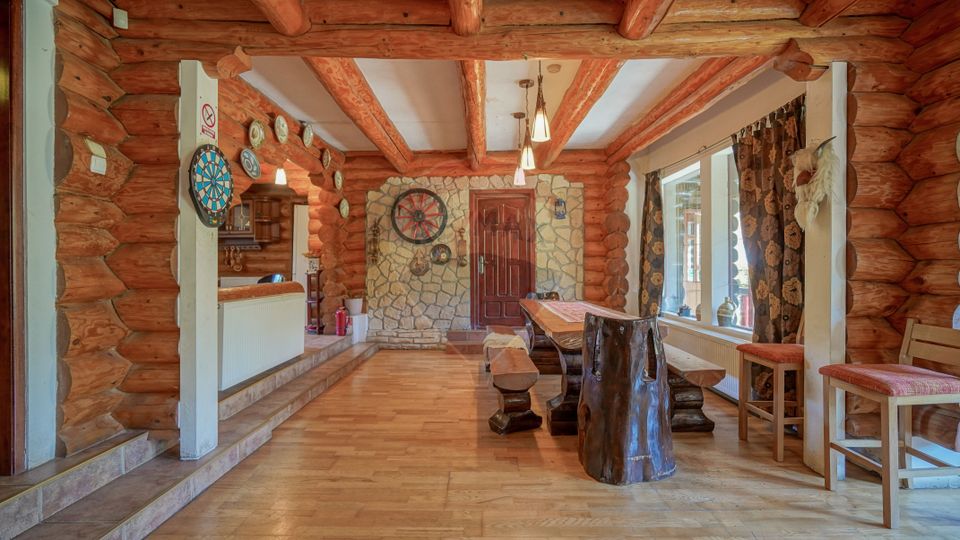 8 room House / Villa for sale