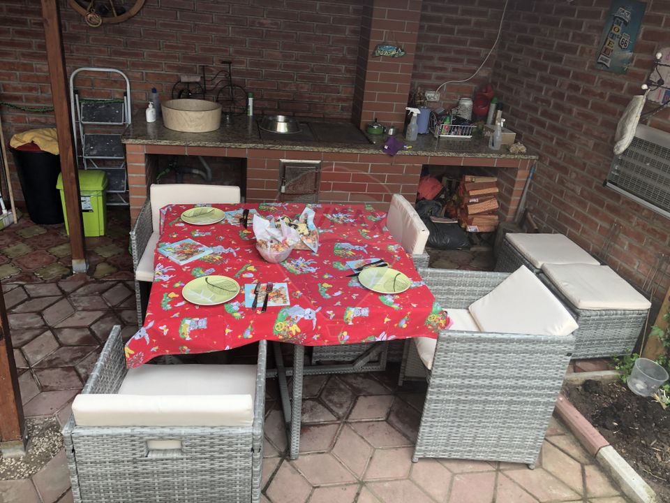 DE VANZARE Reședință Premium cu Piscină și Teren Generos – Chiajna