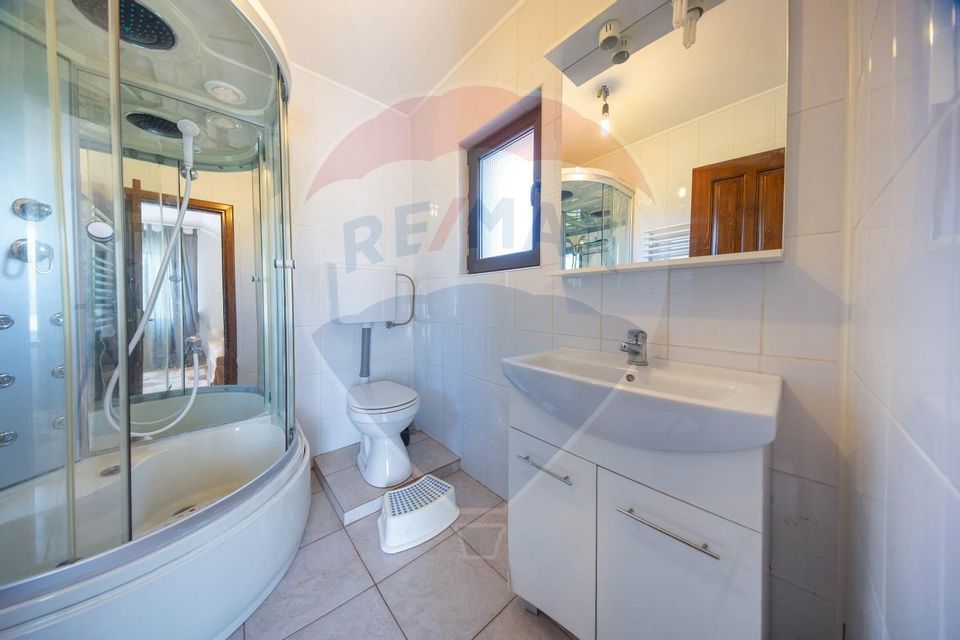 5 room House / Villa for sale