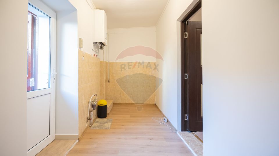 REZERVAT! Apartament cu o cameră de vânzare langă Biserica Neagră.