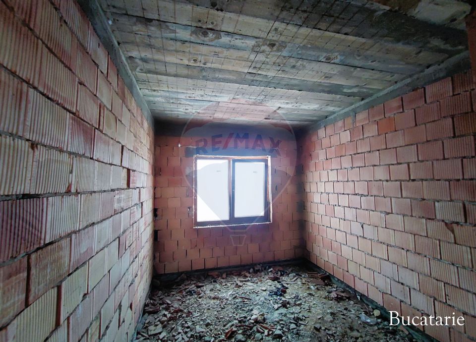 4 room House / Villa for sale