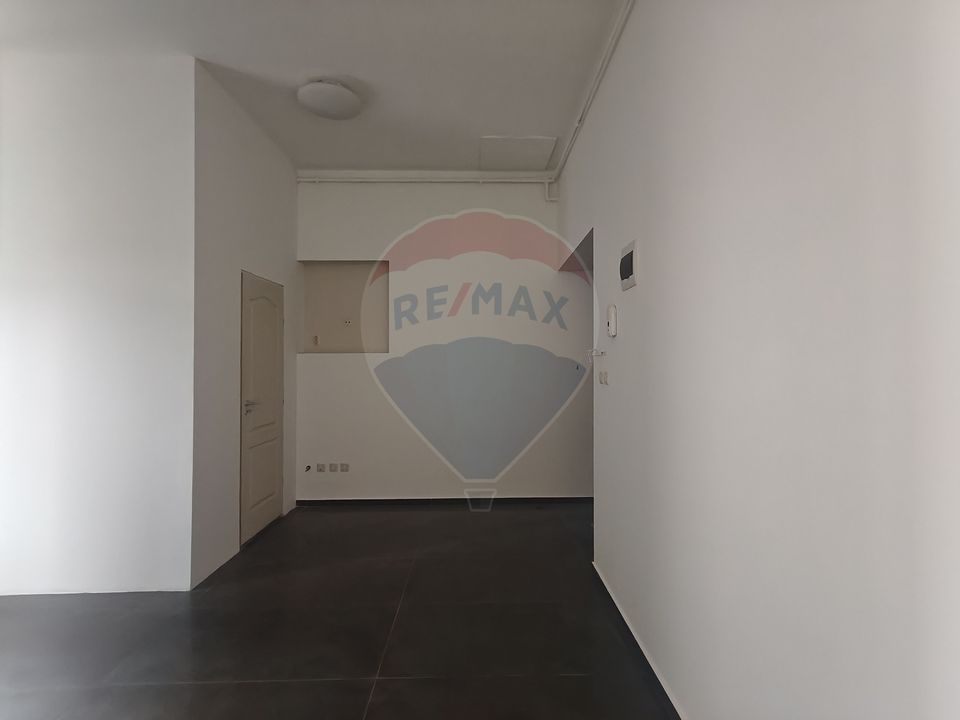 59sq.m Office Space for rent, Ultracentral area