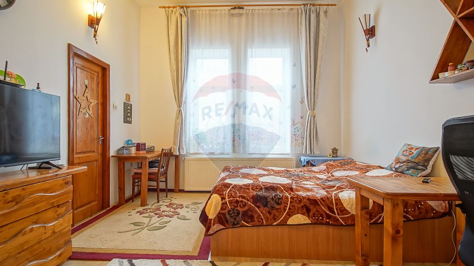 Comision 0% | Garsonieră la casă, curte comună– Matei Basarab