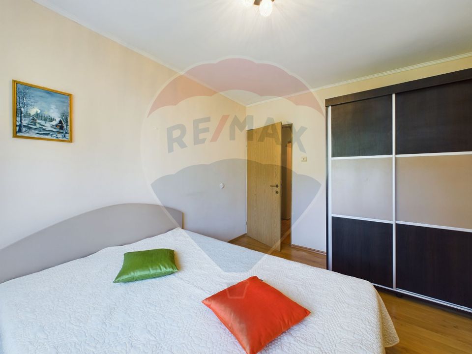 REZERVAT | Apartament cu 2 camere | Decomandat | Zona Planete