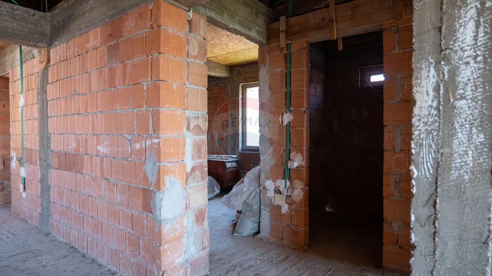 5 room House / Villa for sale, Central area