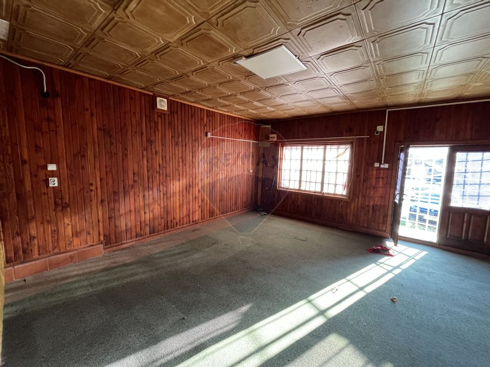 Spatiu comercial si casa de vanzare in Furnicosi.