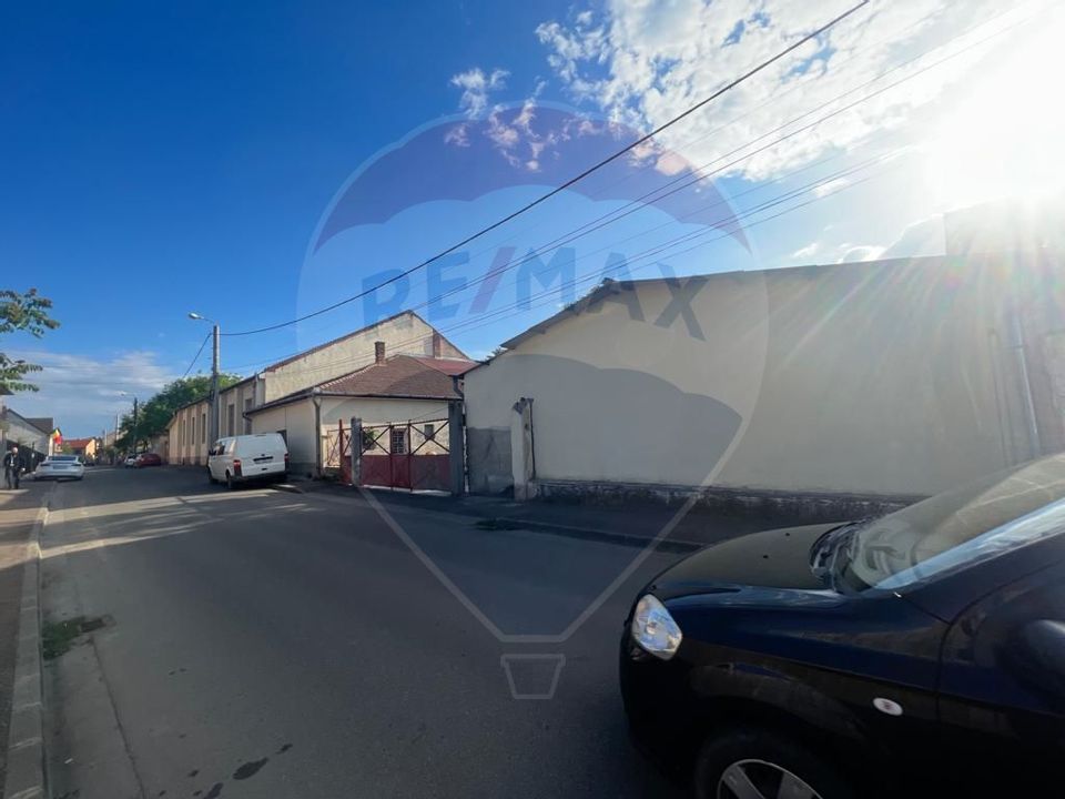1,104sq.m Industrial Space for sale, Cantemir area