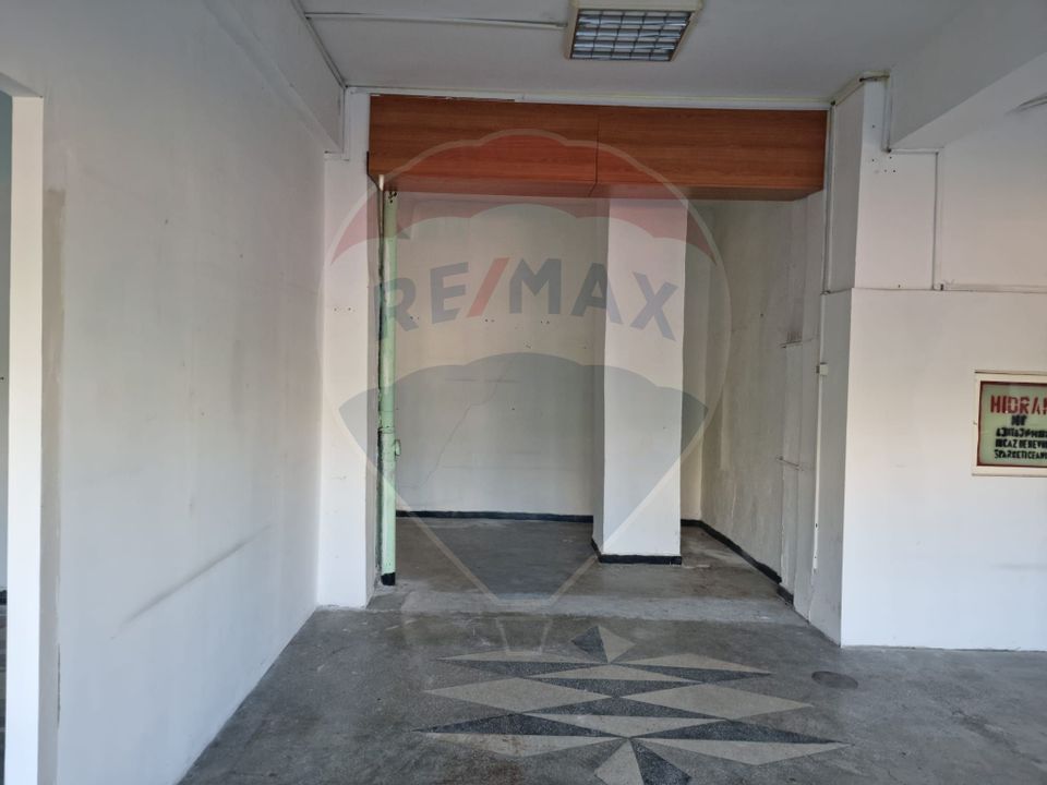 100sq.m Commercial Space for rent, Lapus Arges area