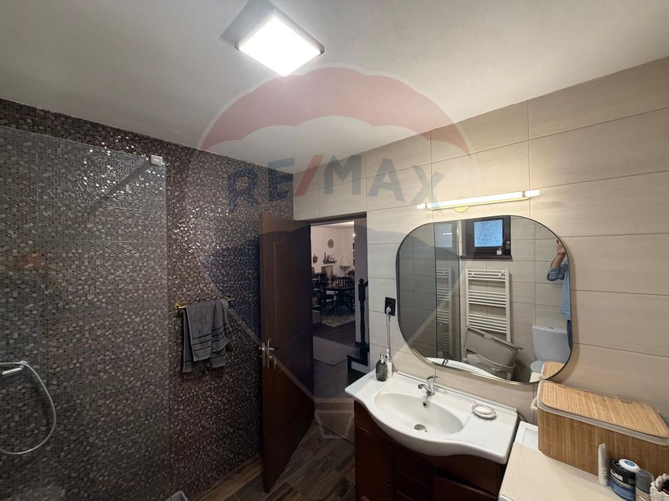 4 room House / Villa for sale, Bariera Valcii area