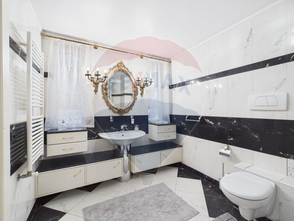 Spectacular villa in Balotesti, 5000 sqm courtyard and indoor pool