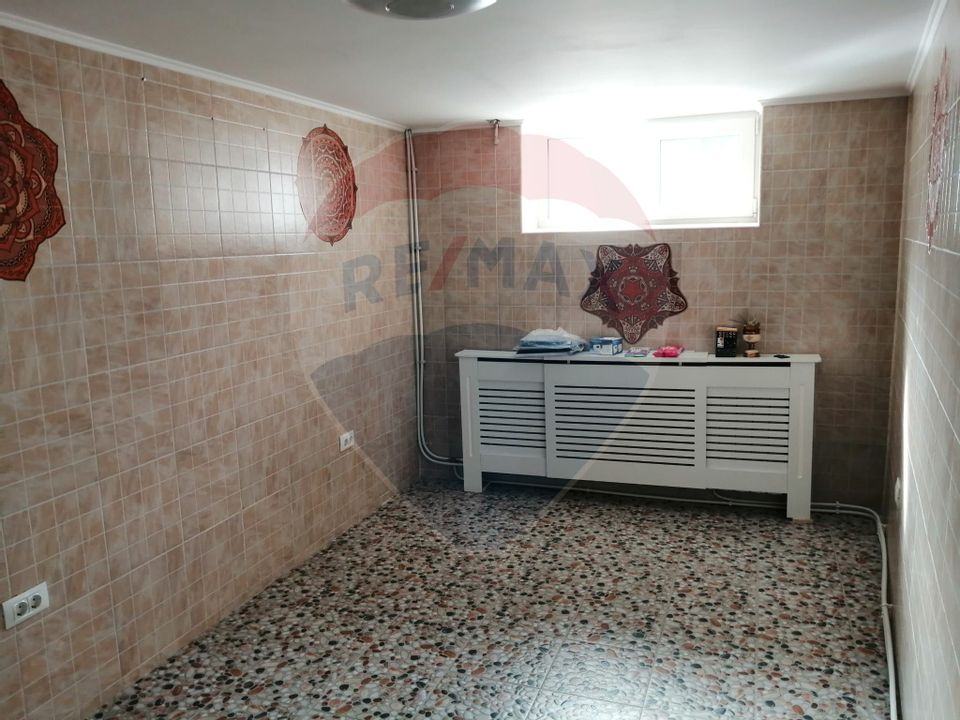 7 room House / Villa for sale, Central area