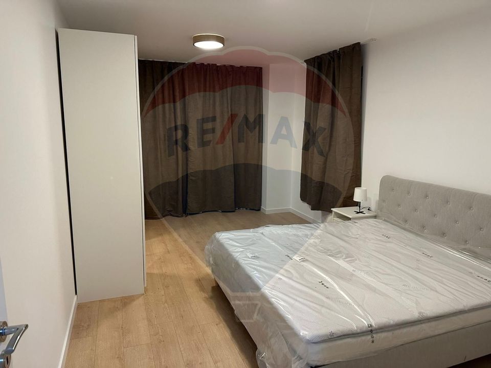 Apartament cu 3 camere de închiriat în zona Stefan cel Mare