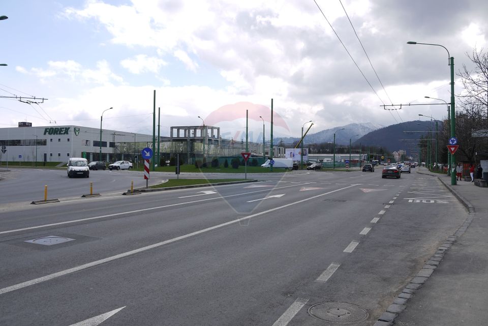 Land with authorized construction project, apart-hotel, Brasov