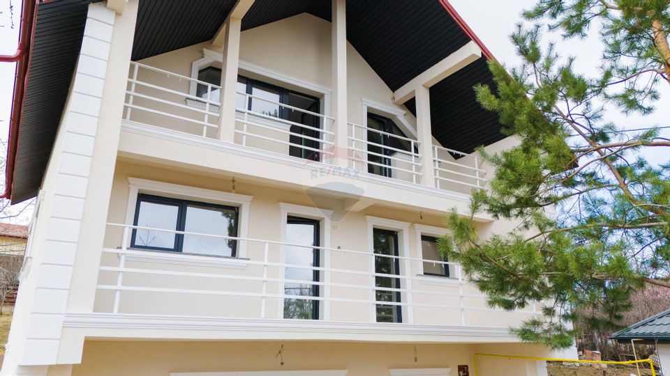 5 room House / Villa for sale