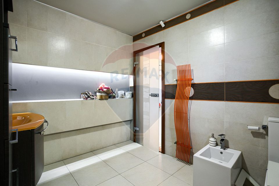 Casă modernă și spațioasă cu piscină,saună și sală de fitness – Pecica