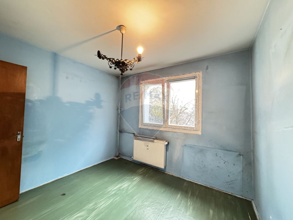 Apartament 2 camere de vanzare - Podul Giurgiului