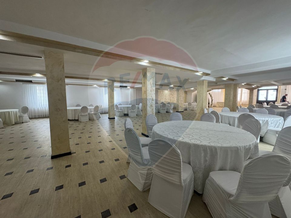 Spațiu comercial de 900mp de vânzare în zona Romanesti