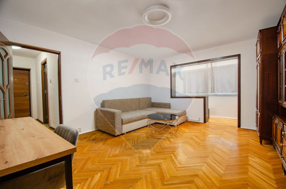 3 camere - 2 bai - 470€ - 0% Comision - Decomandat