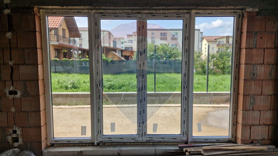 Casă / Vilă cu 4 camere de vânzare