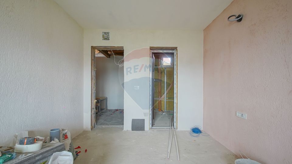 Comision 0%-Cladire versatila 14 camere-Multiple utilizari