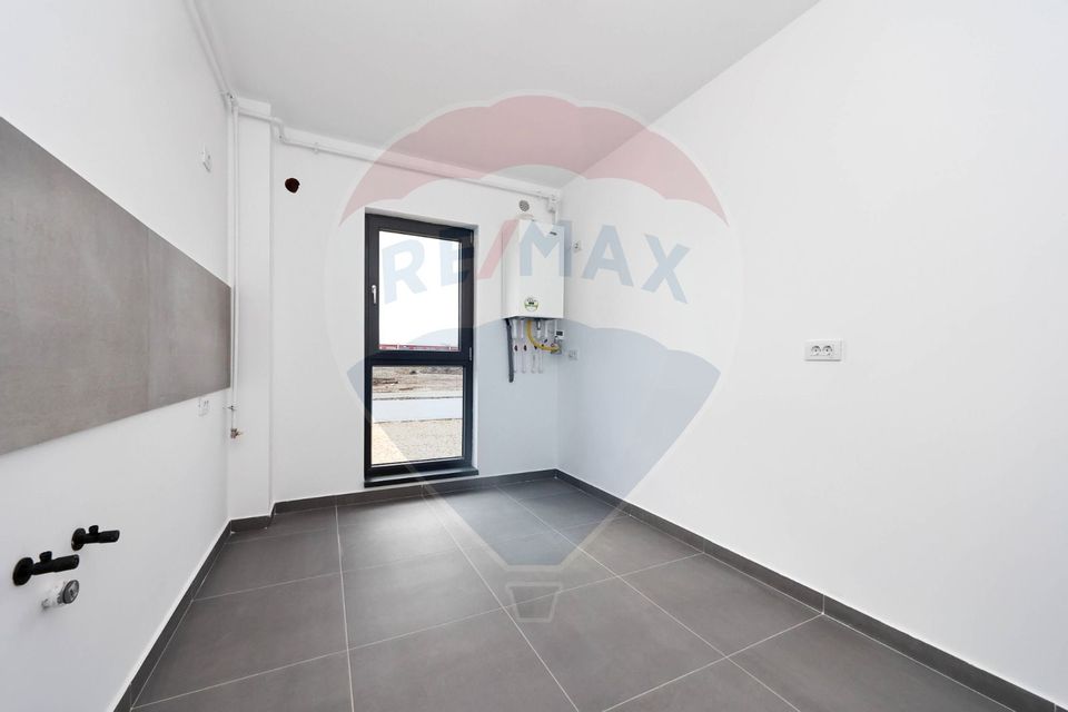 Apartament nou, curte proprie si terasa