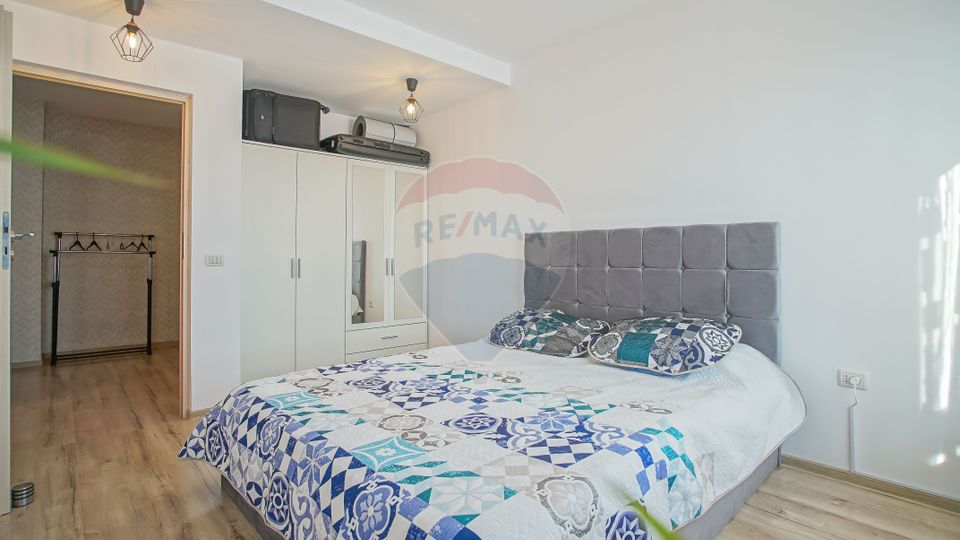 REZERVAT! Penthouse cochet, 3 camere, terasă mare, langă aeroport