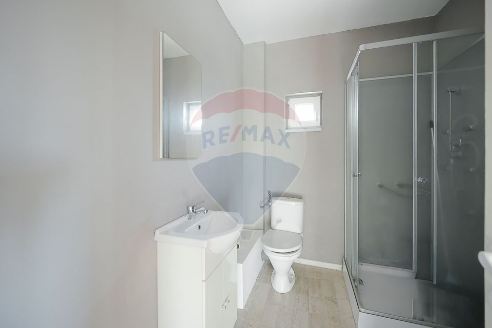 5 room House / Villa for sale