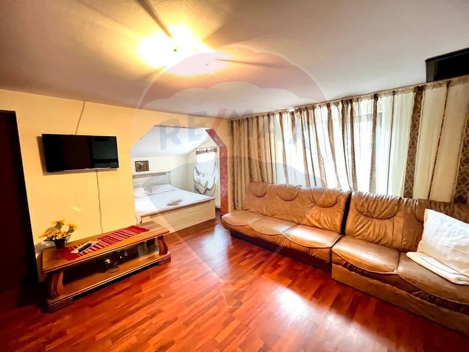 Afacere de vanzare: pensiune, sala de evenimente si restaurant