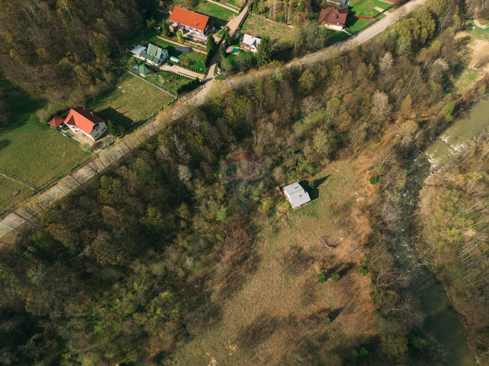 Land 30,283sqm Cazaci / Strada Principala DC 135