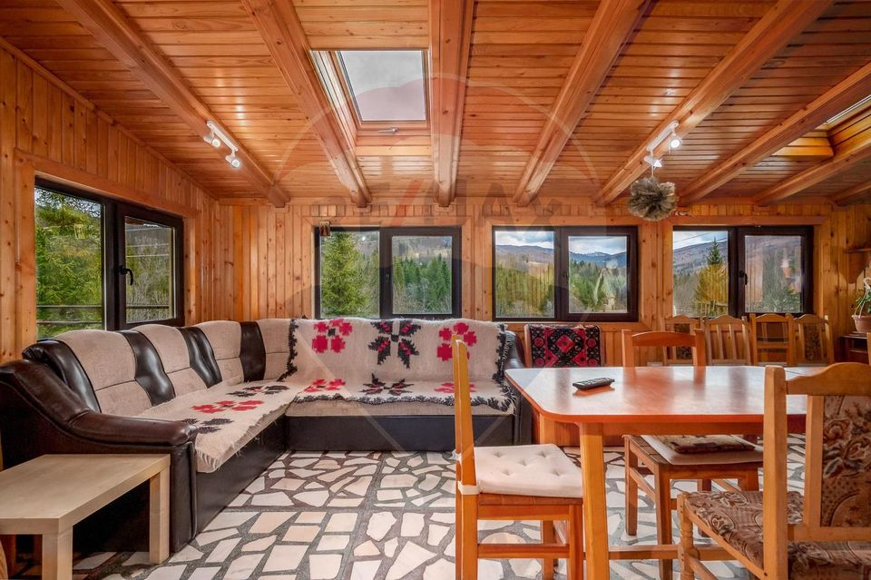 Vanzare Pensiune Valea Doftanei