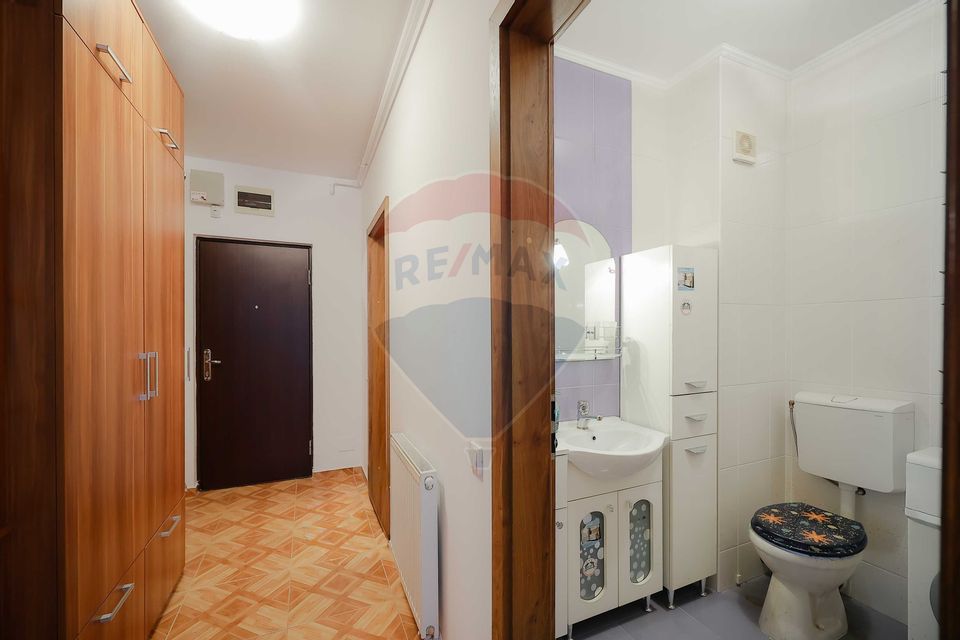 Apartament de Vânzare cu 3 Camere, Terasă de 32mp și Parcare Subterană