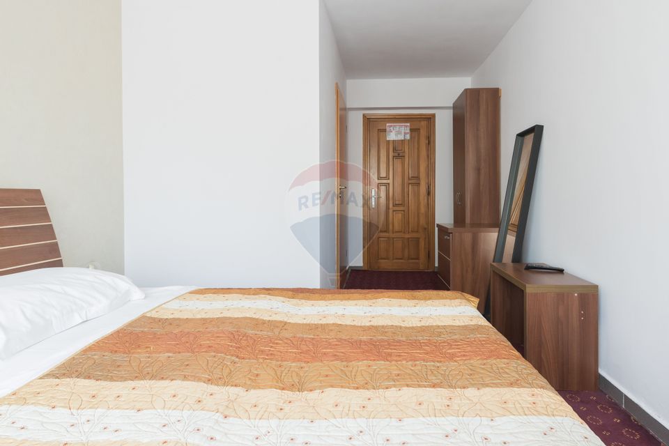 Hotel cu 23 unități de cazare, 2 săli de ședință, locație excelentă